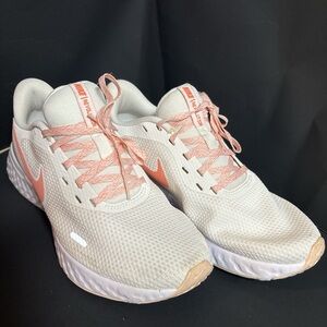 Nike Women's White and Coral Athletic Shoes